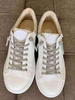 Yellow Box White Rhinestone-Embellished Women’s Sneakers